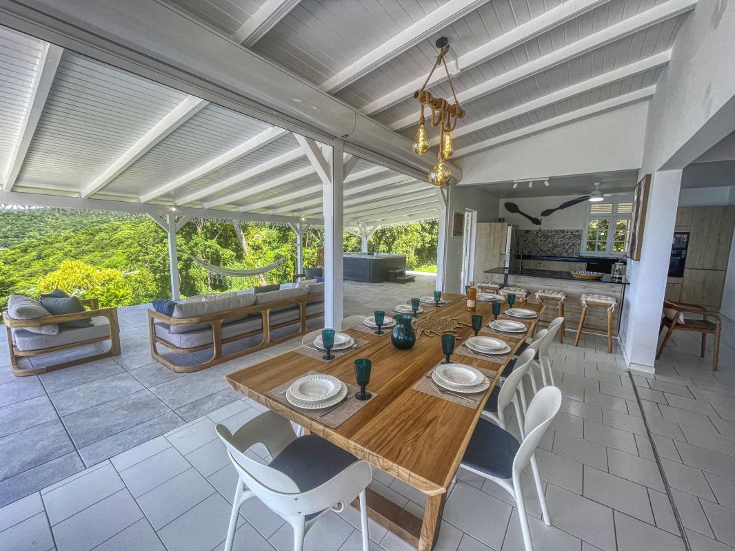 12.Location villa piscine vue mer Bouillante Guadeloupe_Terrasse vue mer